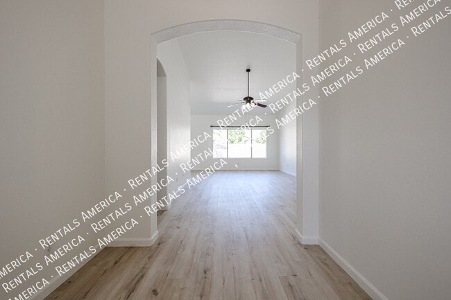Photo - 764 E Sheffield Ave