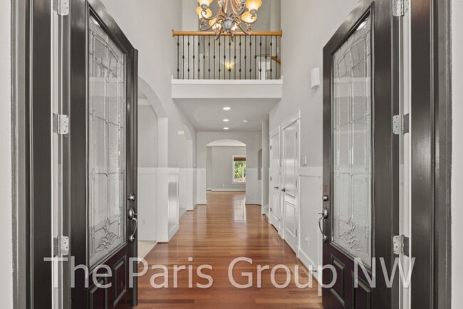 Building Photo - Stunning 3438sf Newcastle Craftsman Near T... Rental