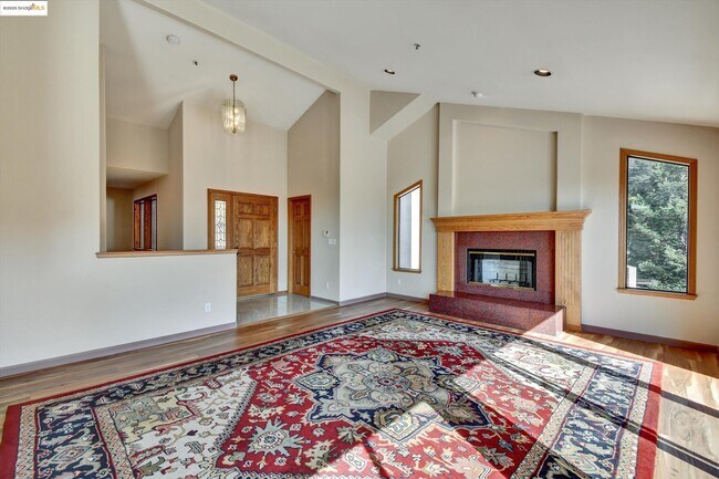 Photo - 616 Gravatt Dr