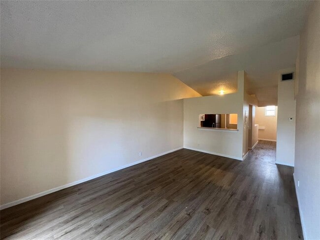 Photo - 2431 NW 56th Ave Unidad 5-201