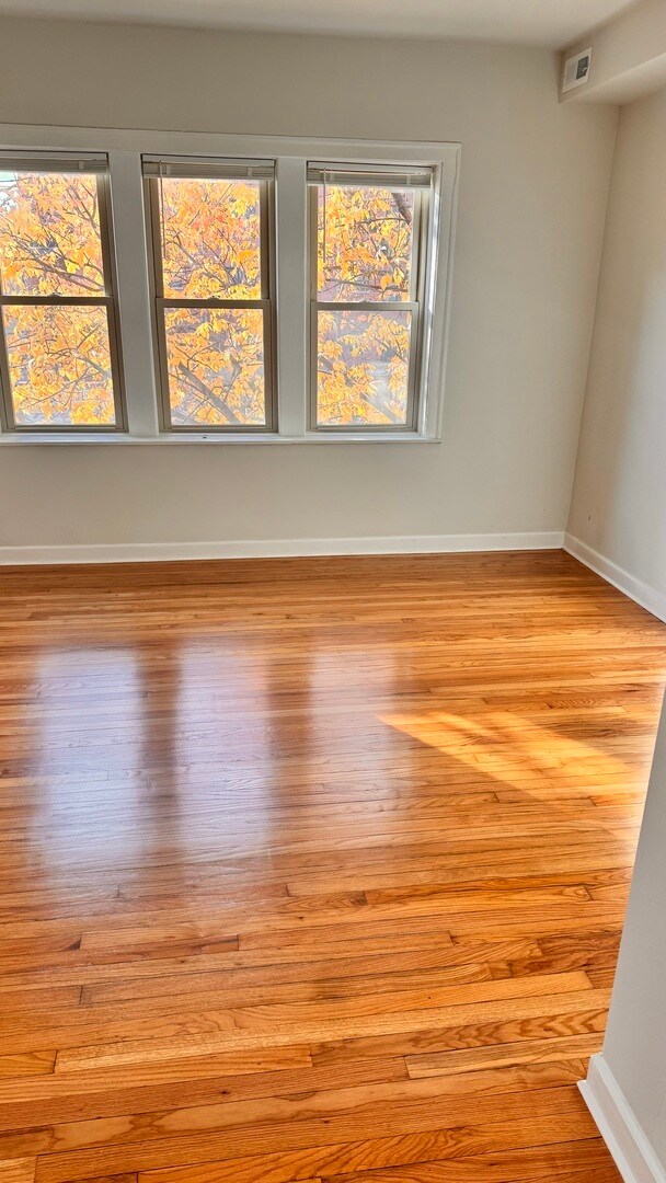 Photo - 4357 N Drake Ave Unidad 3