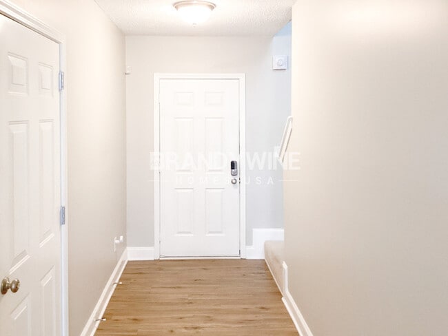 Photo - 3208 Glenloch Pl