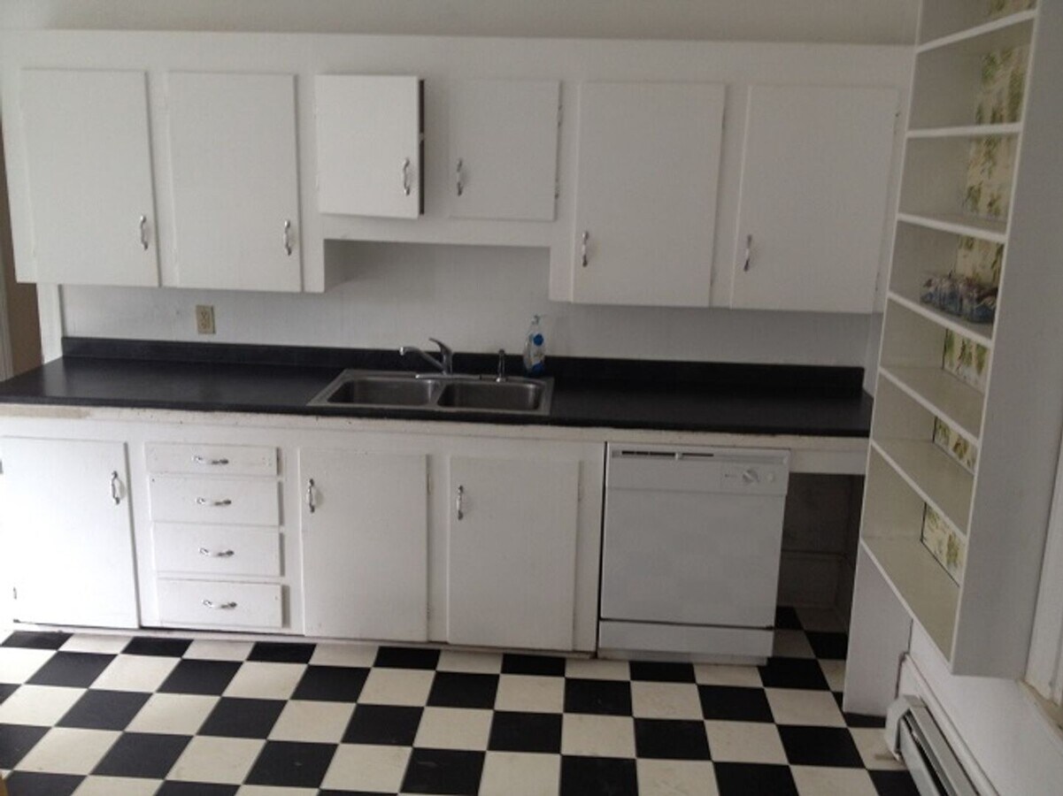 Photo - 205 Main St Unit 1