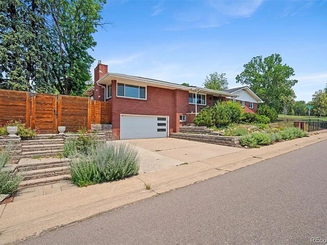 5701 W 49th Ave