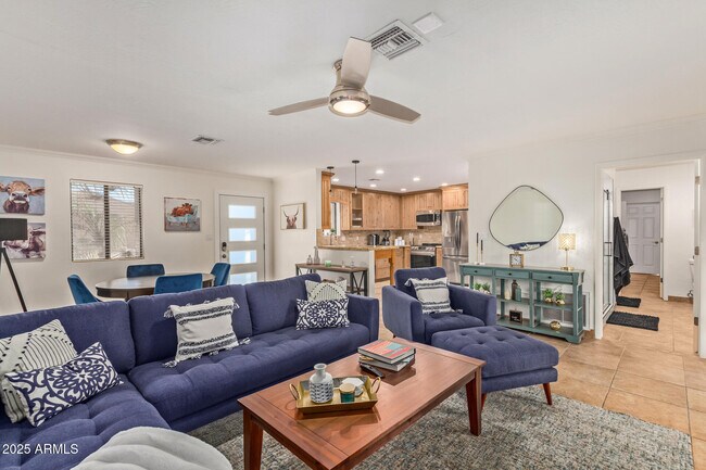 Photo - 10069 E Paradise Dr