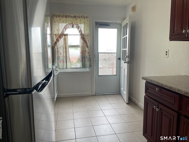 Photo - 34 Standish Rd Unit 3