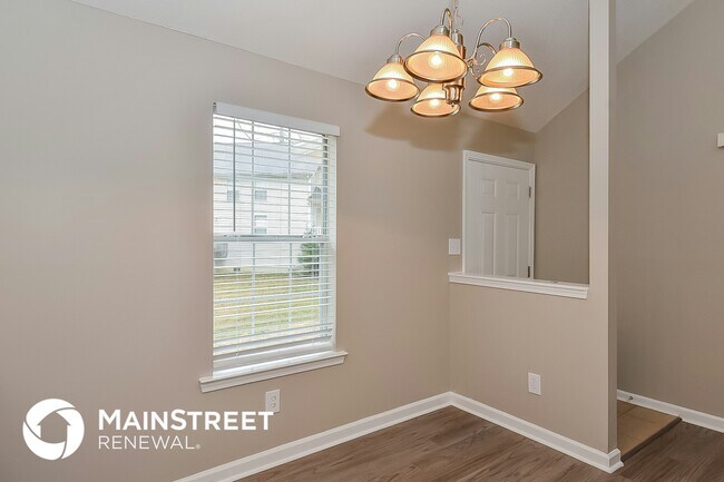 Photo - 1367 Camrose Ct