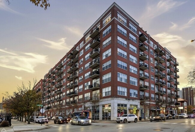 Building Photo - 6 S Laflin St Unit 920