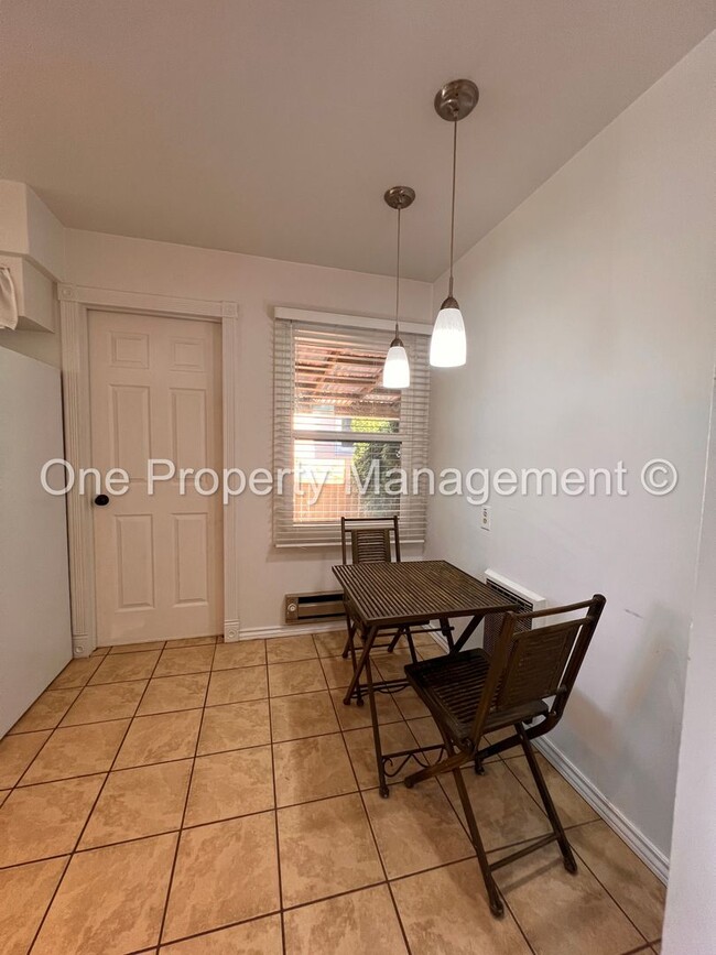 306 Douglas St