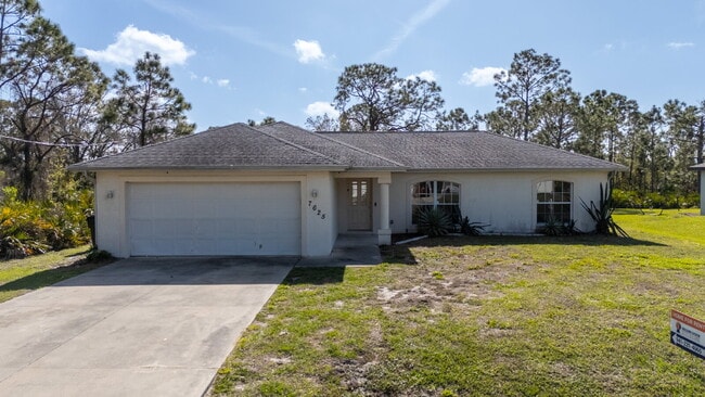 Building Photo - "Charming 3-Bed Oasis with 2 Baths - 1420 ...
