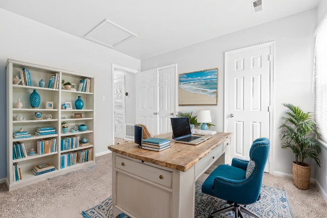 Photo - 1568 N King St Unit 2Commy