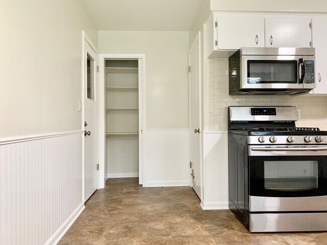 Photo - Two Bedroom Home in Northwest Grand Rapids