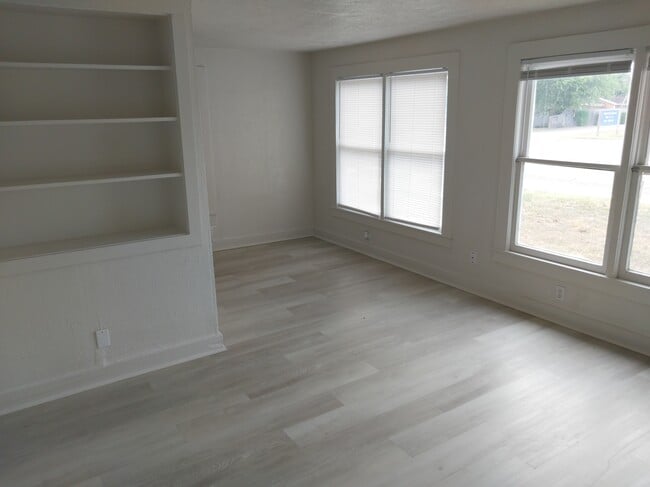 Photo - 630 W King Ave Apartamentos Unidad 630 W King,  E