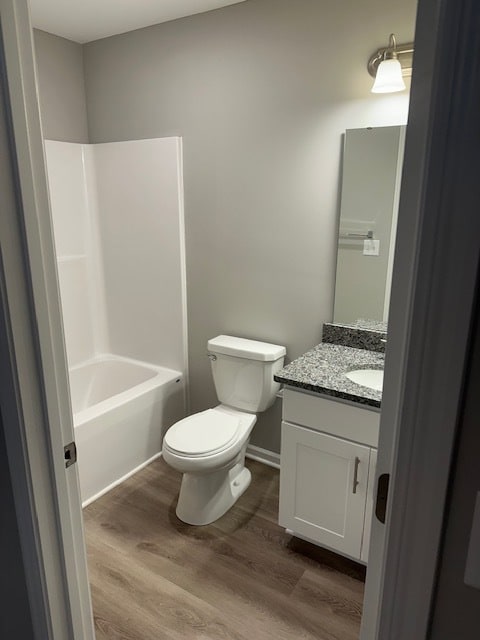 Hall Bath upstairs - 904 Pampas Cir