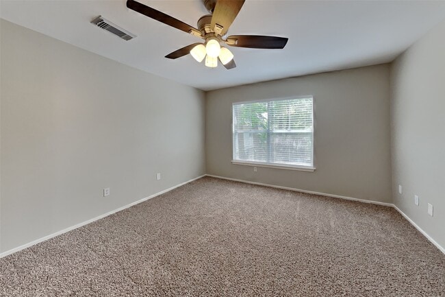 Photo - 11 Fiddleleaf Ct