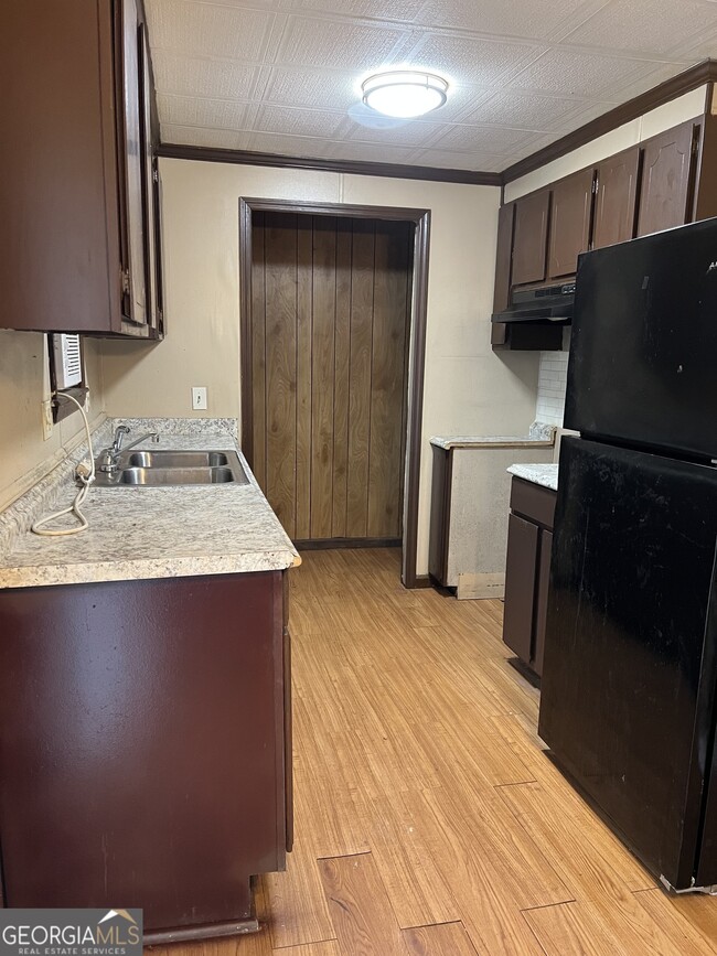 Photo - 1993 Smokey Rd