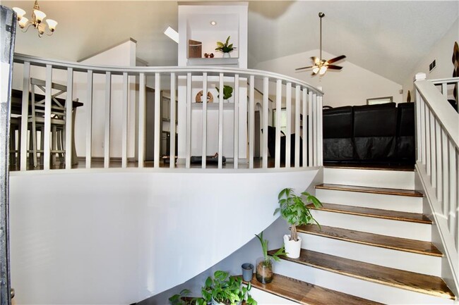 2582 Candler Way
