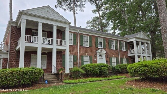 Building Photo - 785 Pinehurst St Unit 4