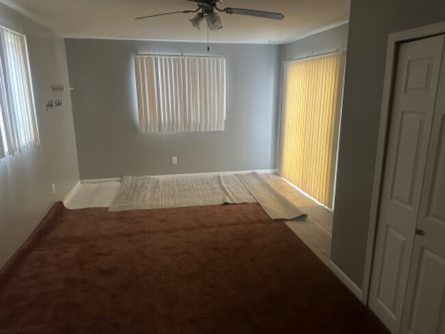 Photo - 5731 Fenton St