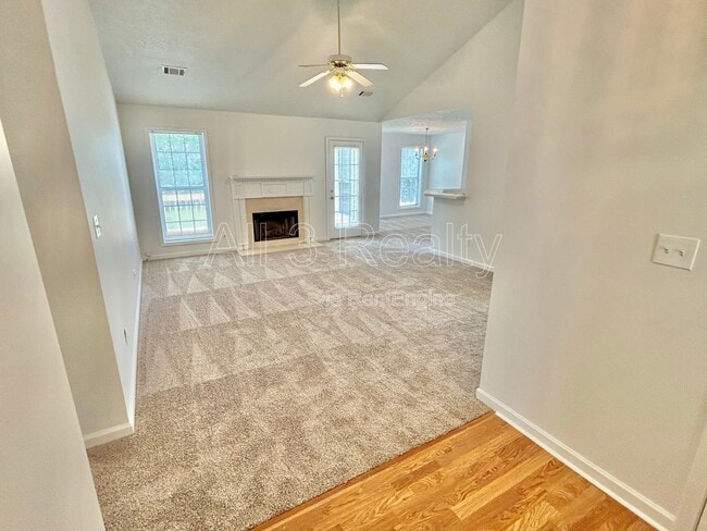 Photo - 133 Harbour Lake Dr