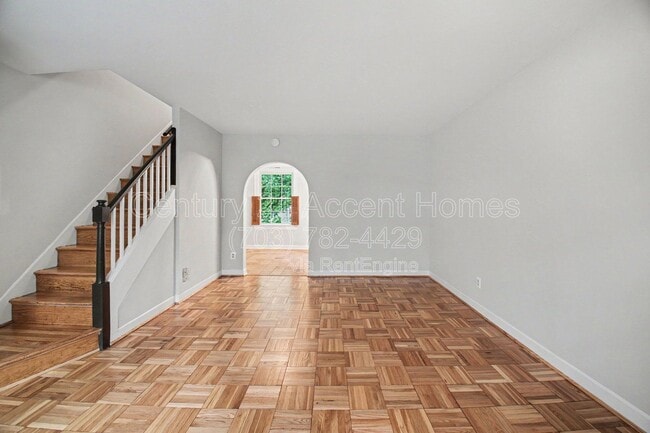 Photo - 1510 S Edgewood St Unit Apt 550