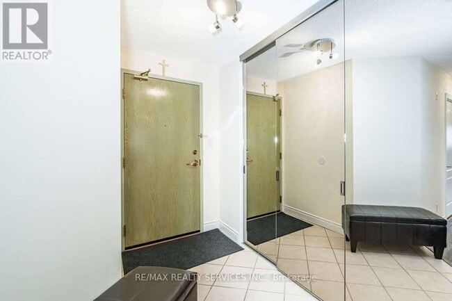 Photo - 10 Dayspring Cir Unit 508