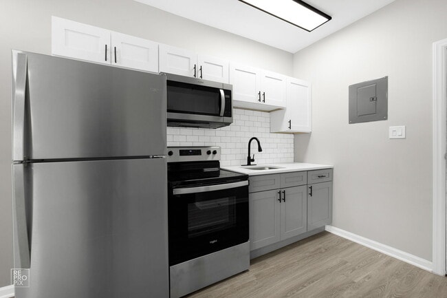 4901 S Drexel