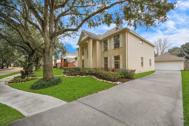 Photo - 8119 Meadow Vista Dr