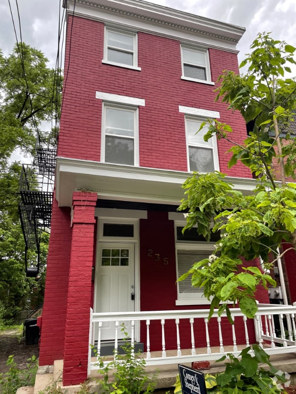 Building Photo - 235 Emming St Rental