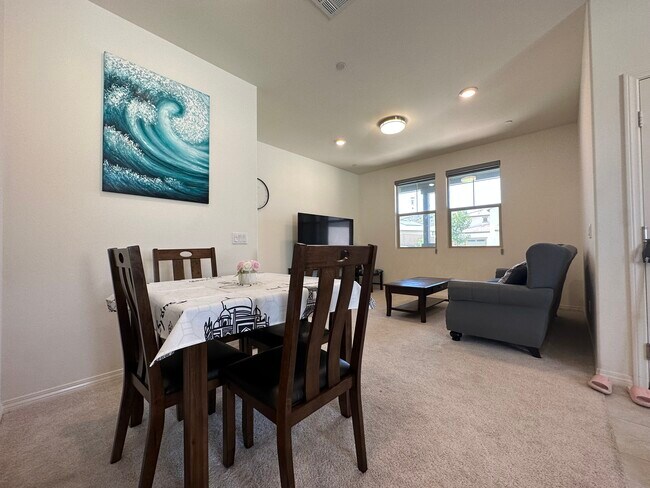 open concept - 6569 Zion Way