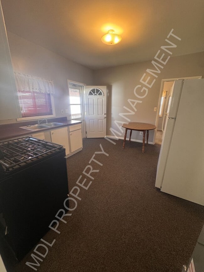 403 Polk St