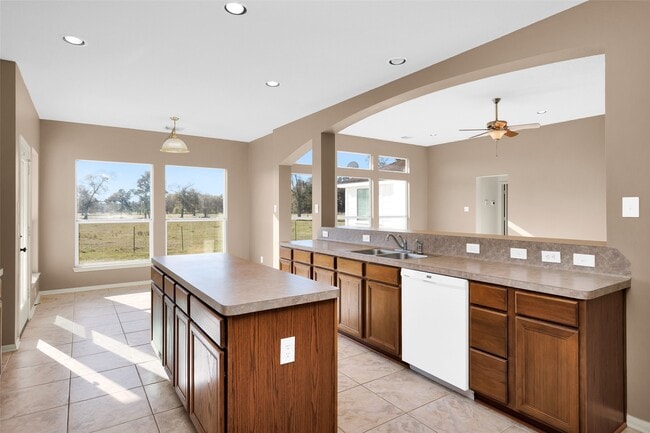 Photo - 5201 Penny Rd