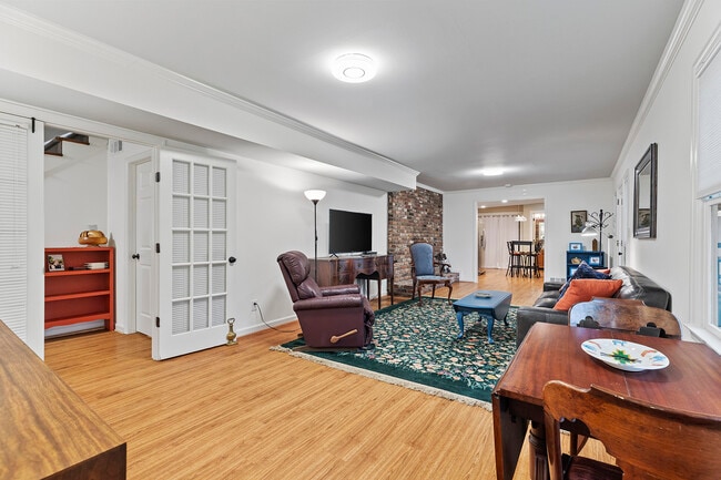 Photo - 1170 Kingston Dr NE