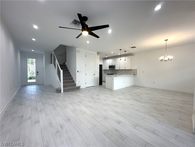 Photo - 7509 Carnegie Way