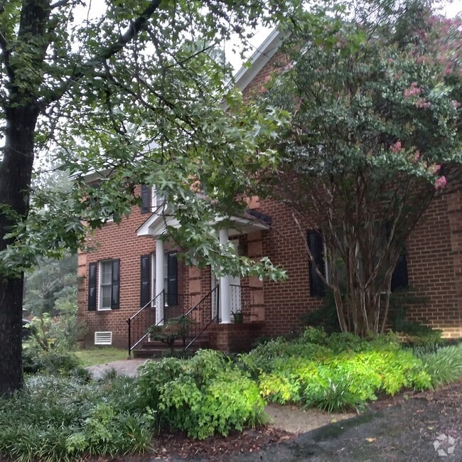 Building Photo - 4924 Lippingham Dr Rental