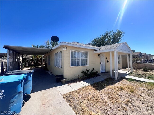 Photo - 2410 Poplar Ave