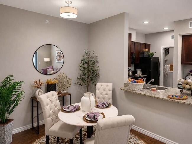 Large Dining Nook, Right Off Kitchen
