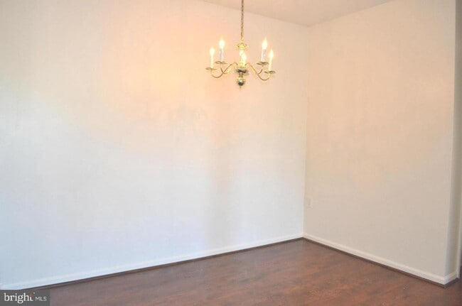 Photo - 8383 Buttress Ln