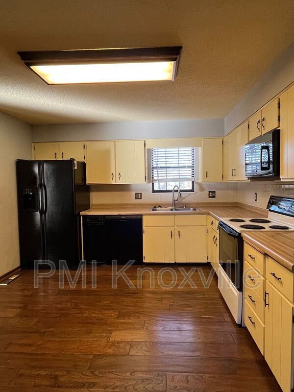 Photo - 1452 Buxton Dr