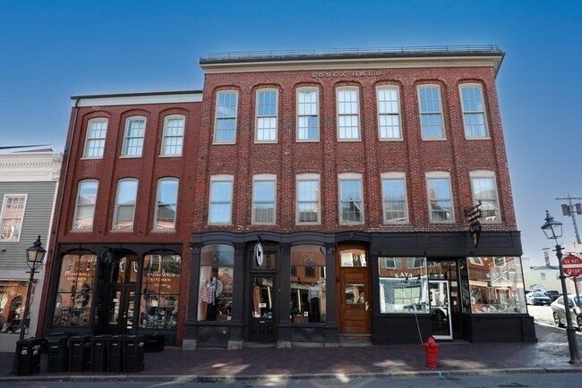 Photo - 39 State St Unit 4