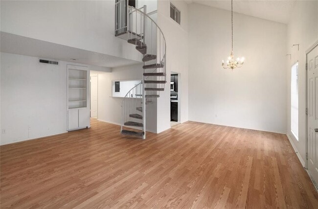 Photo - 2401 Leon St Unit 308