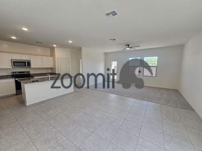 Photo - BEAUTIFUL HOME 4 BEDROOMS 3 BATHS!