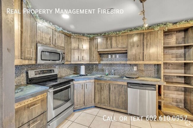 Building Photo - 4439 E Wood St Rental