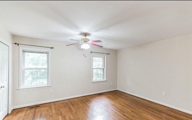 Photo - 6813 Indian Run Ct