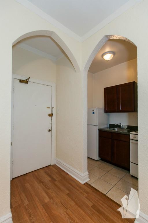 4829 N Damen Ave Unit 105