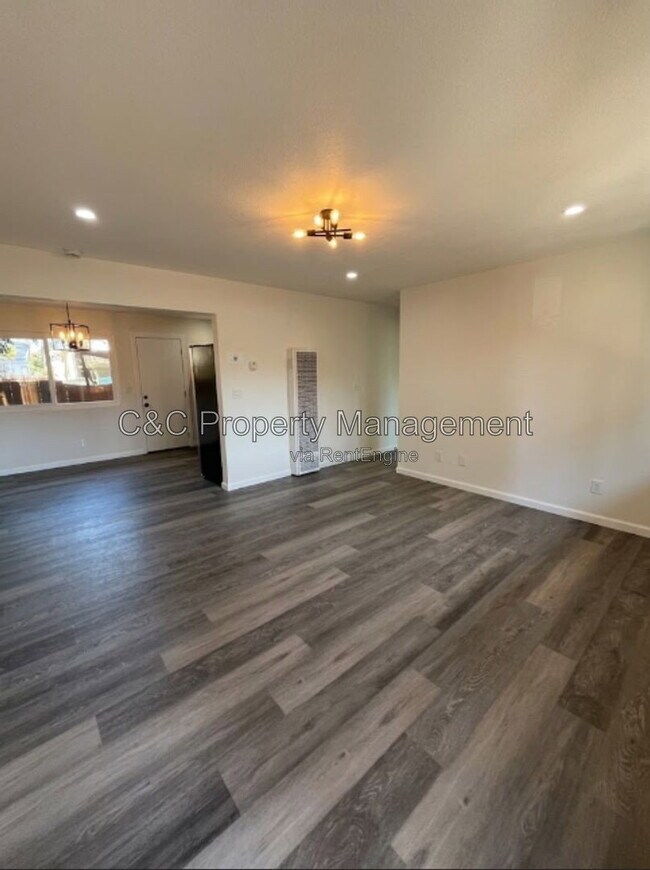 6628 Helen Ct Unit B