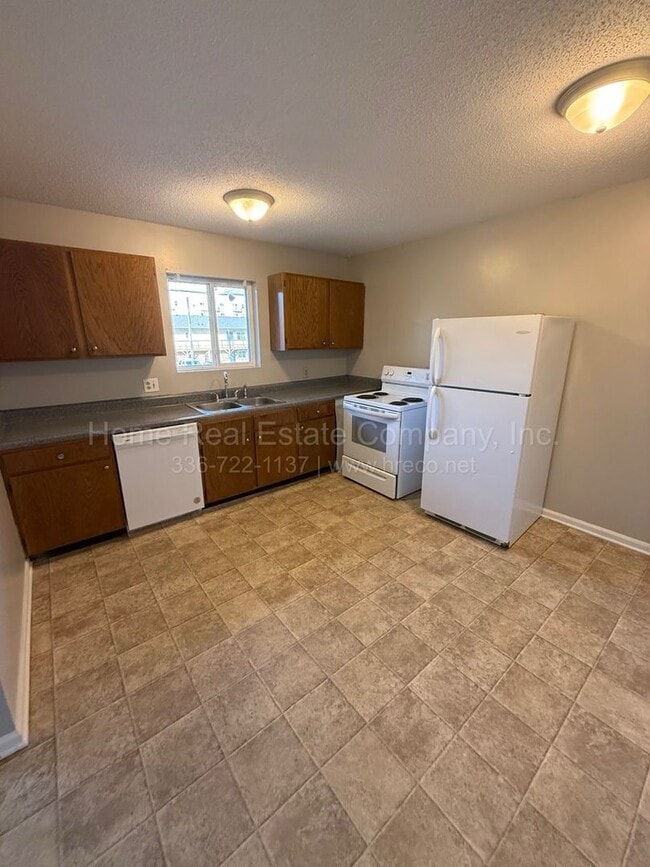 Photo - 1004 Salisbury St Unit 1004 4-B