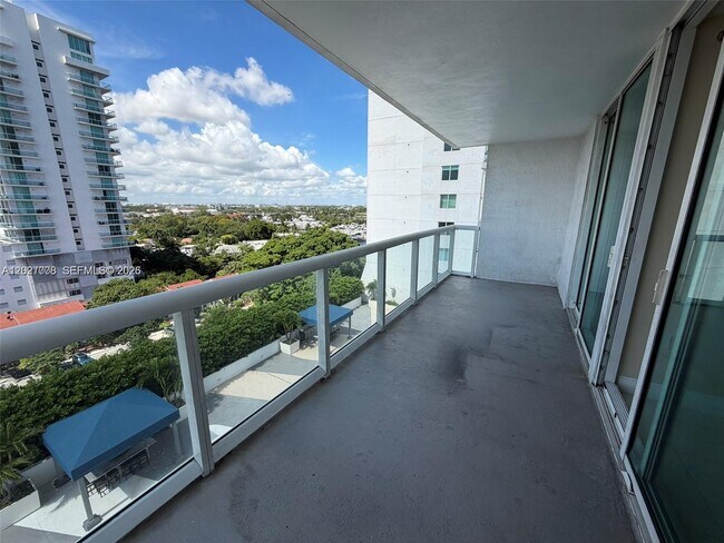 Photo - 1871 NW S River Dr Unit 1104