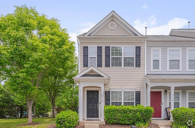 Building Photo - Cozy End-Unit Townhome – Prime Durham Loca...