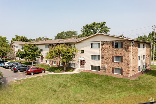 Building Photo - St. Charles Square Rental